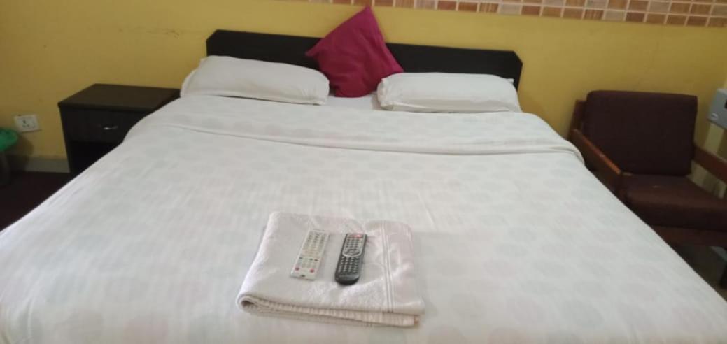 Hotel O Hya'S Homestay Dehradun Zewnętrze zdjęcie