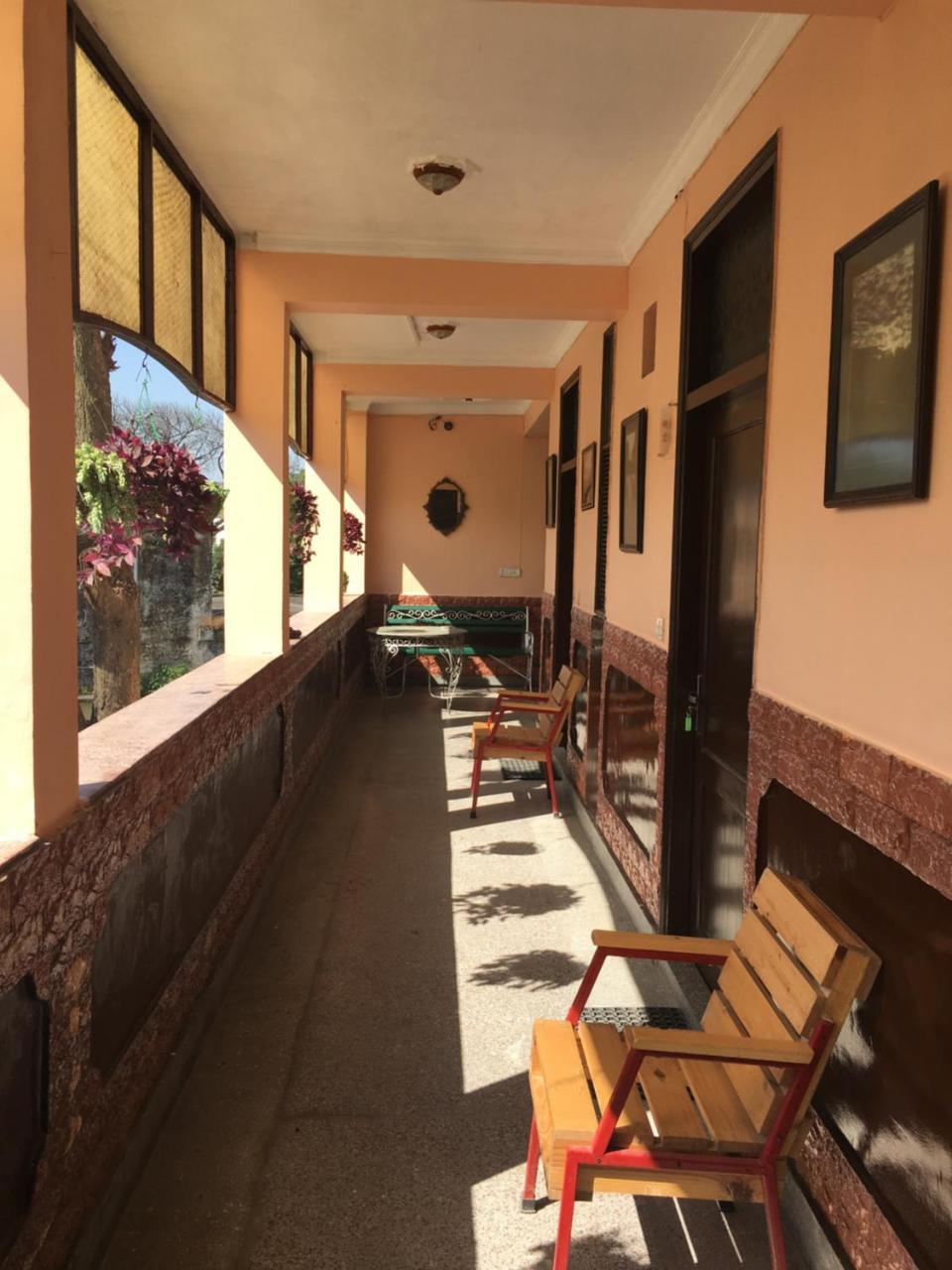 Hotel O Hya'S Homestay Dehradun Zewnętrze zdjęcie
