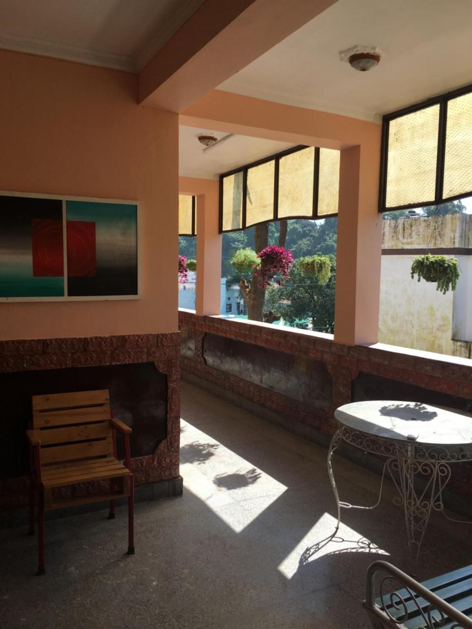 Hotel O Hya'S Homestay Dehradun Zewnętrze zdjęcie