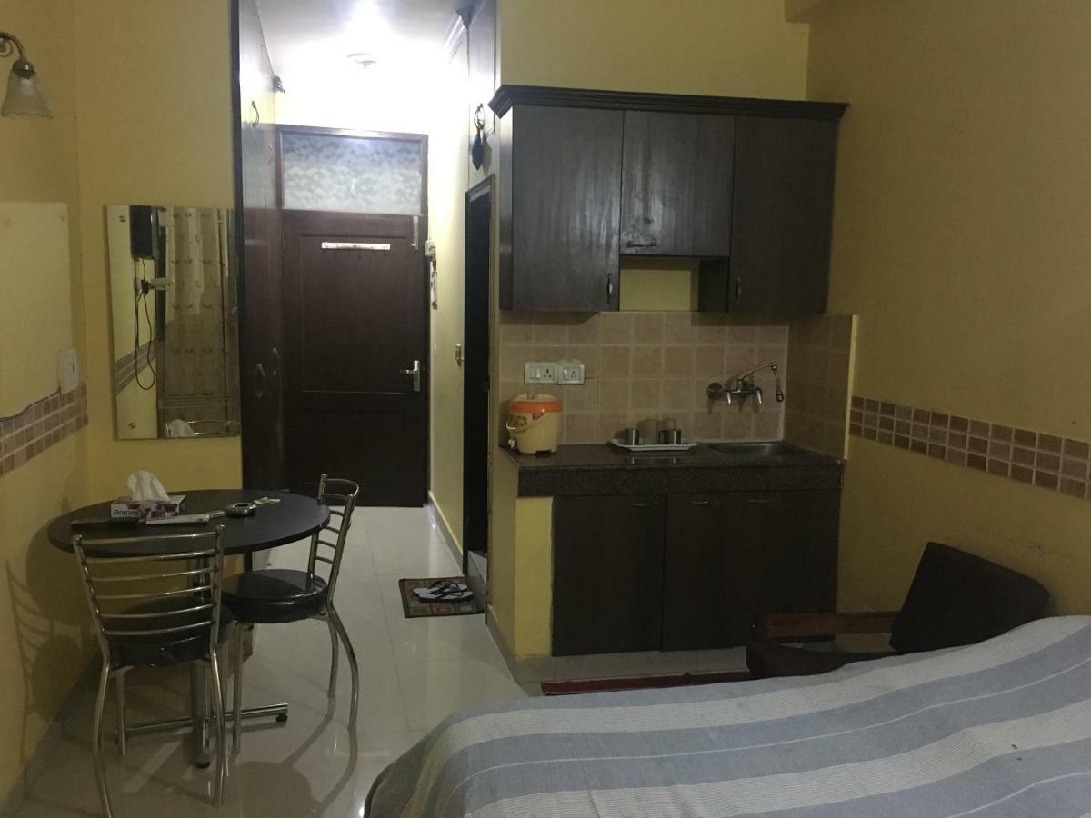 Hotel O Hya'S Homestay Dehradun Zewnętrze zdjęcie